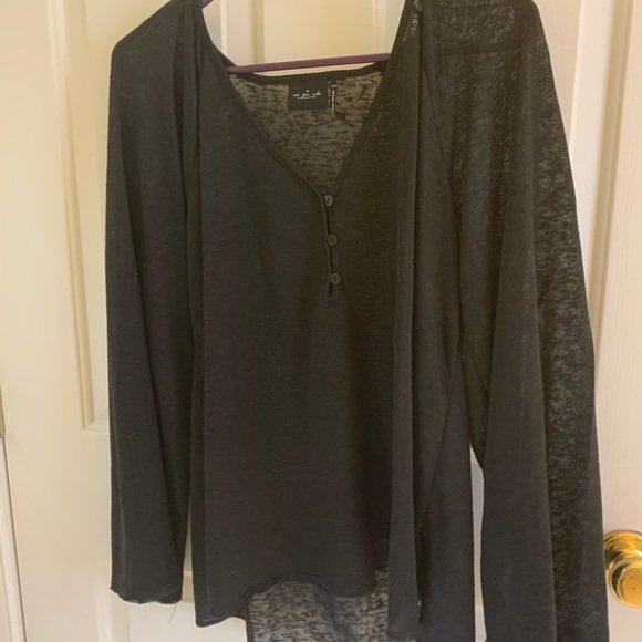 🌜Urban Outfitters Out From Under Burnout Henley - Picture 4 of 4